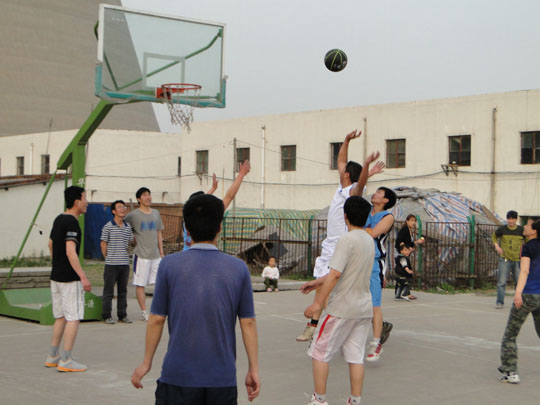 勇于投籃 