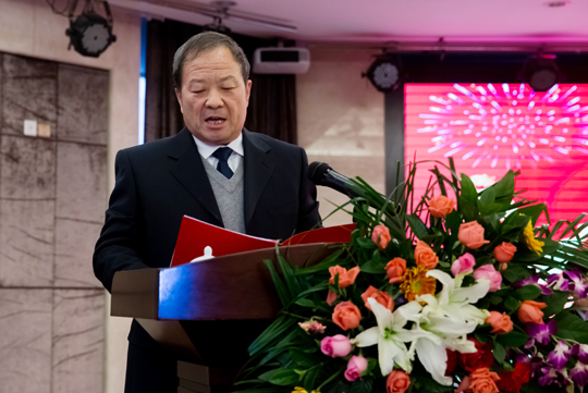 工會主席翟武漢宣布2015年度先進(jìn)單位和先進(jìn)個人表彰決定