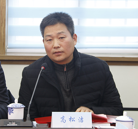 省科技廳人才處處長(zhǎng)高松潔在儀式上發(fā)表講話