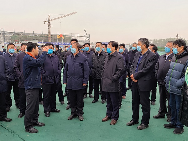 濮陽市市委書記宋殿宇現(xiàn)場指導工作.jpg