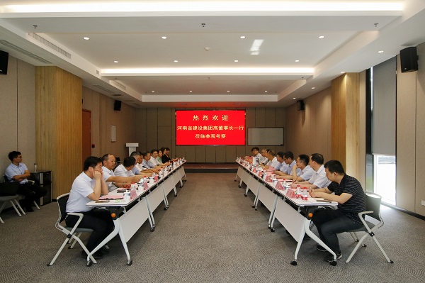 座談會(huì)現(xiàn)場(chǎng).jpg 座談會(huì)現(xiàn)場(chǎng).jpg