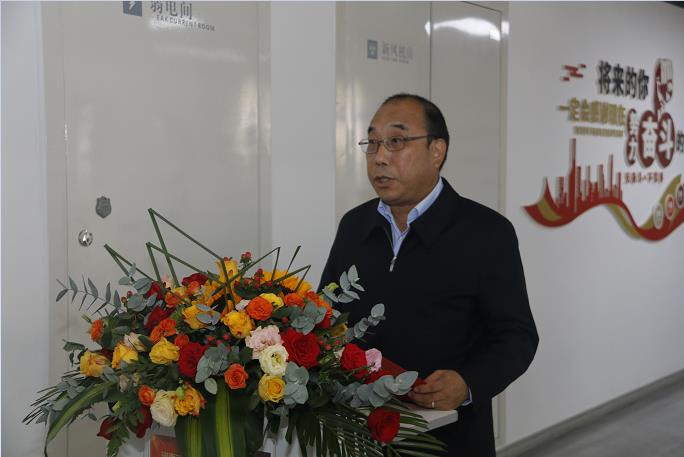 維亞適董事長程存蟠介紹維亞適公司及展廳情況 11.jpg
