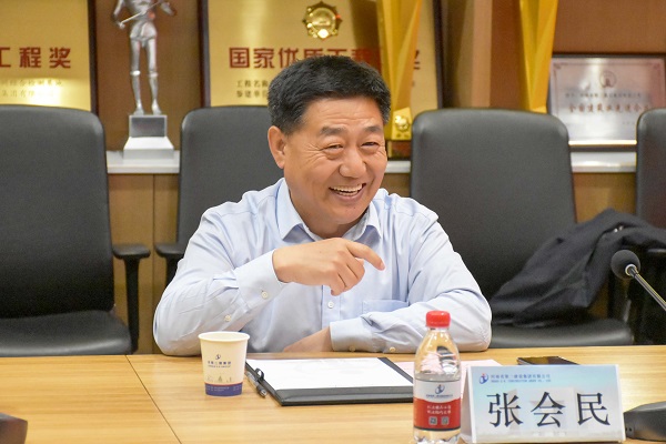 集團(tuán)公司黨委書記張會(huì)民致歡迎詞.JPG 集團(tuán)公司黨委書記張會(huì)民致歡迎詞.JPG