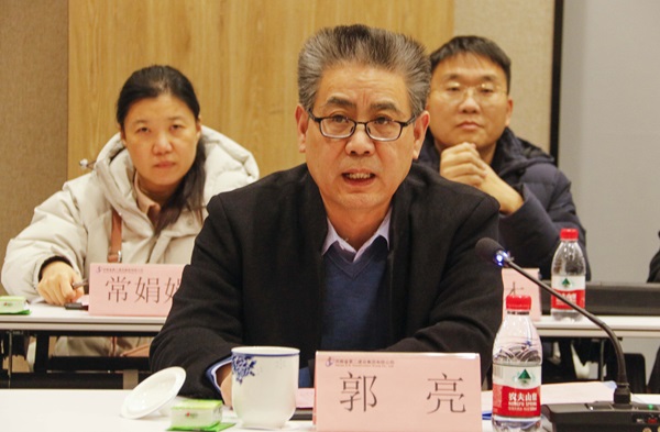 3新鄉(xiāng)市工商聯(lián)主席郭亮致辭.JPG 3新鄉(xiāng)市工商聯(lián)主席郭亮致辭.JPG